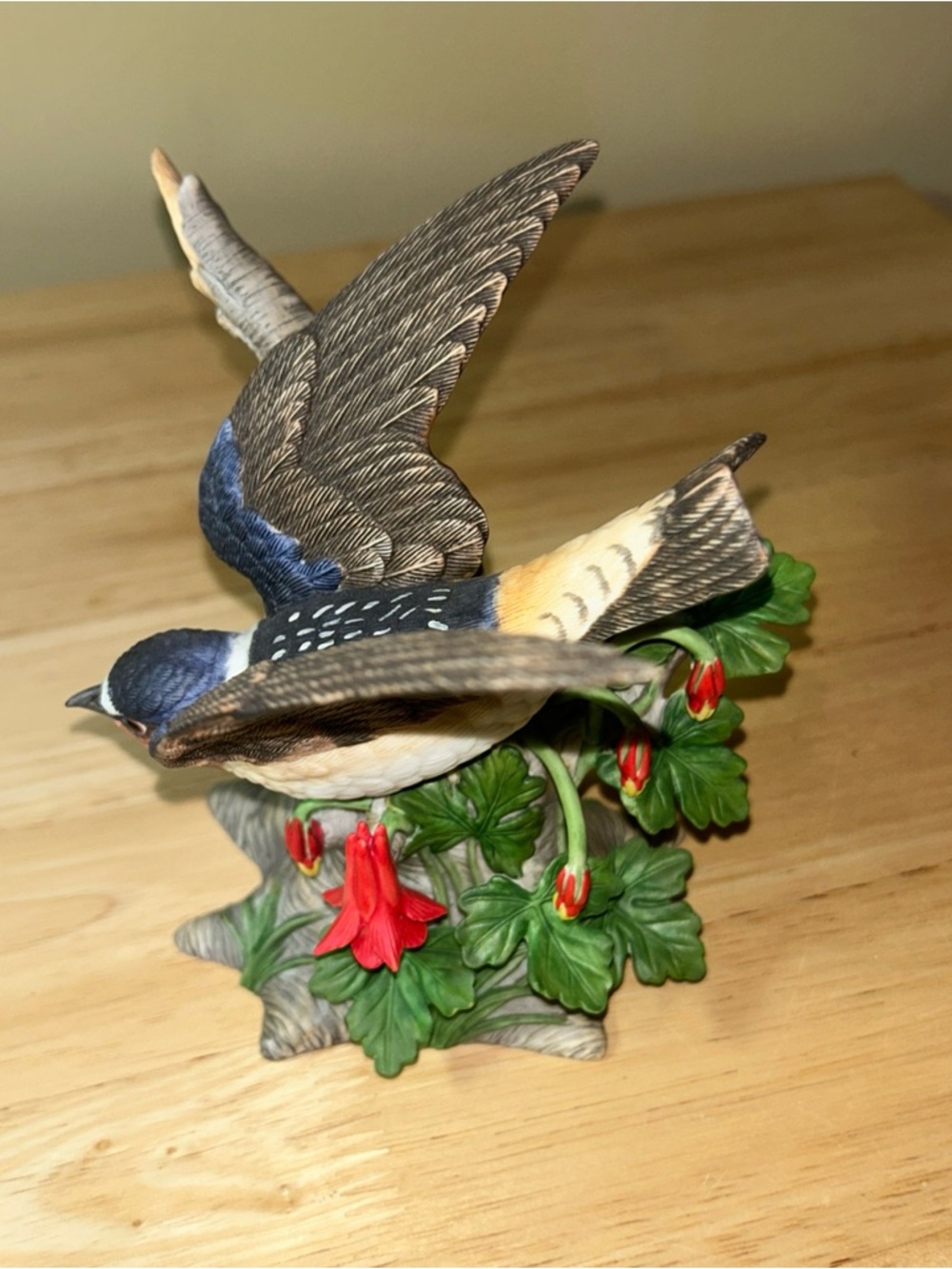 Lenox CLIFF SWALLOW Porcelain Bird Figurine 2000 Colorful Flowers - Picture 2 of 11